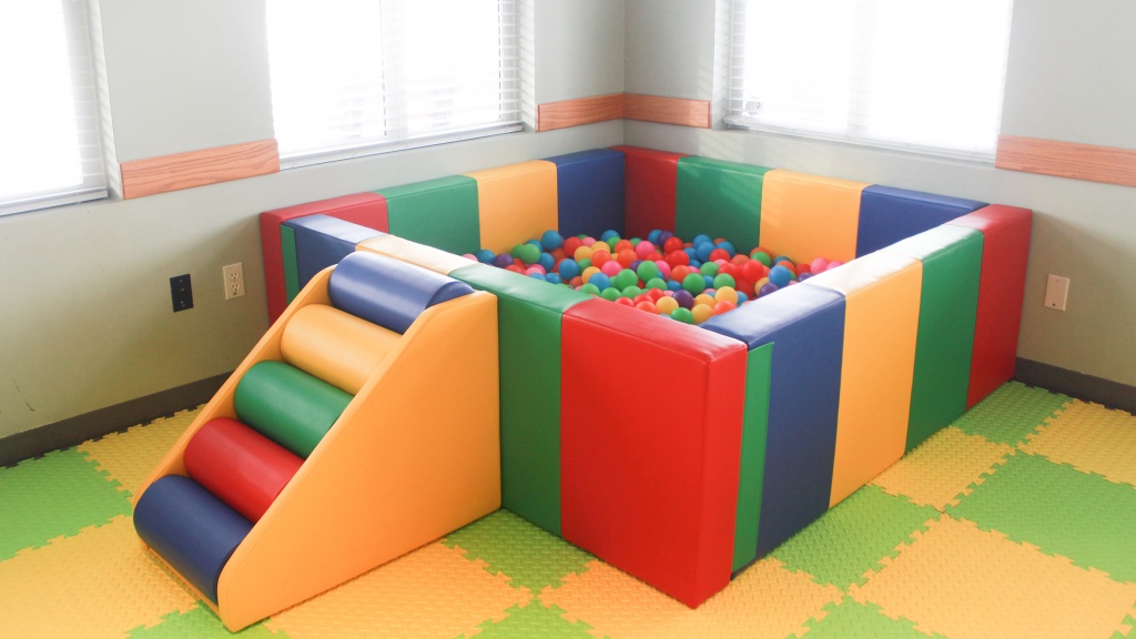 Sprog & Sprocket Ball Pit Rental. New colourful square design. Easy to assemble. 